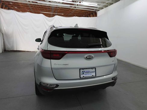 Used 2020 Kia Sportage EX AWD/4WD image 7