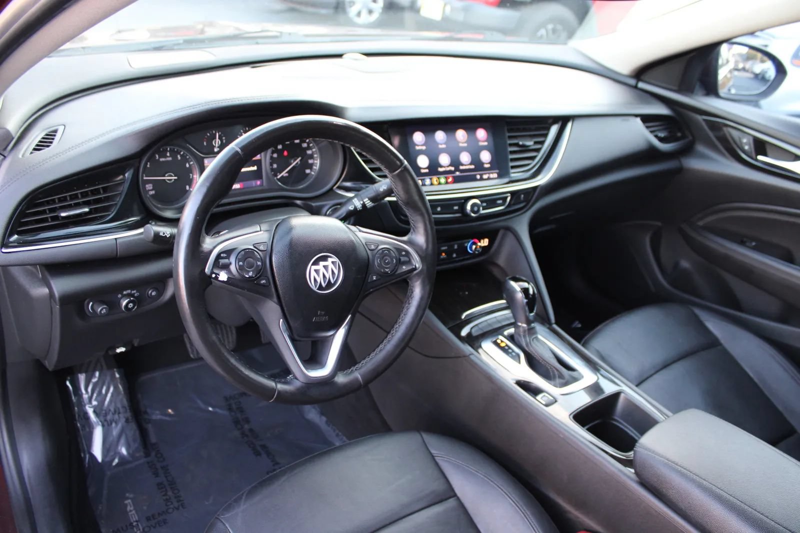 Used 2019 Buick Regal Essence FWD image 12