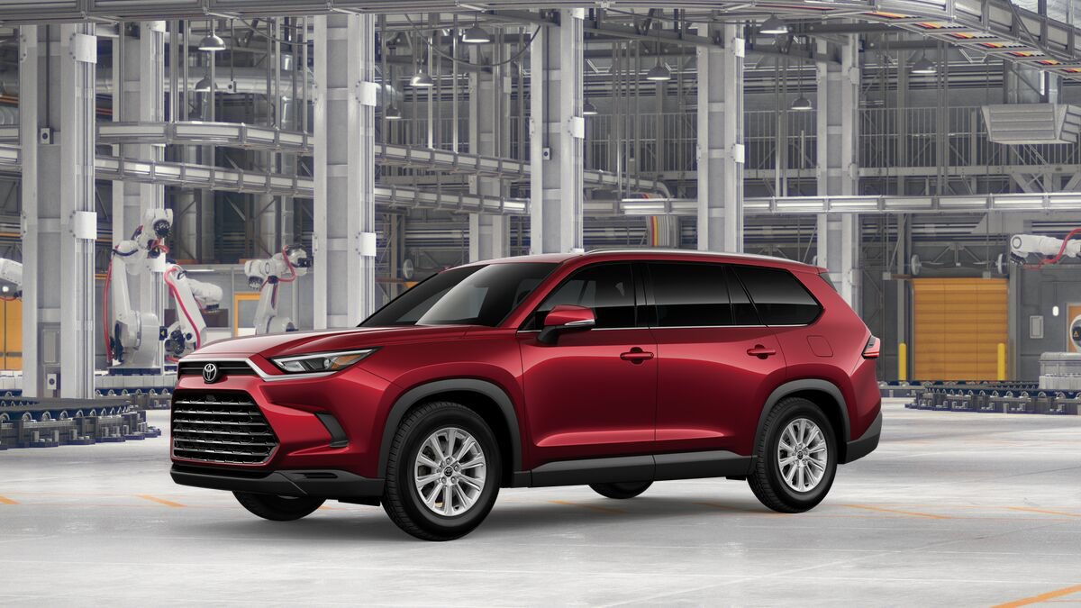 New 2026 Toyota Grand Highlander XLE FWD image 2