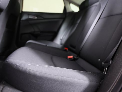 Used 2018 Honda Civic EX-T image 2