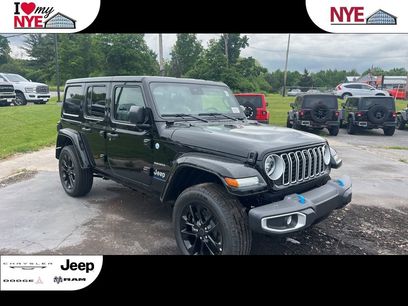 New 2024 Jeep Wrangler Unlimited Sahara w/ Technology Group