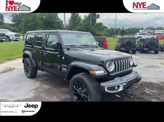 New 2024 Jeep Wrangler Unlimited Sahara w/ Technology Group AWD/4WD 360° Tour