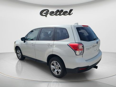 Used 2018 Subaru Forester 2.5i AWD/4WD image 5