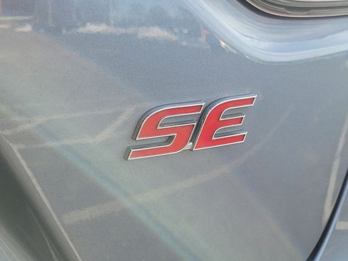 Used 2020 Toyota Corolla SE image 7