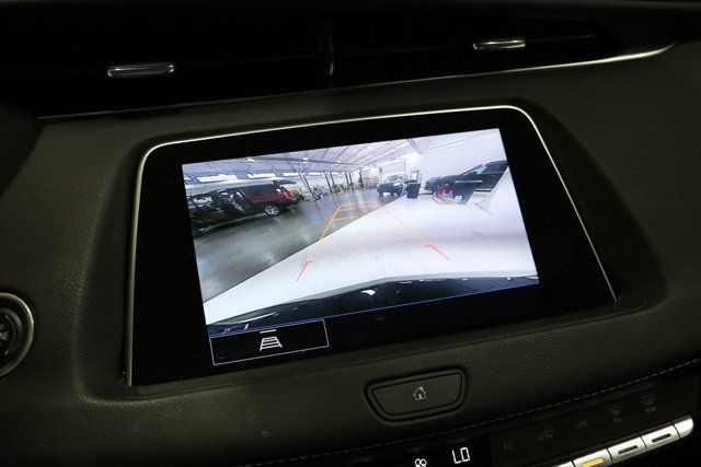 Used 2023 Cadillac XT4 Premium Luxury w/ Driver Assist Package AWD/4WD image 25