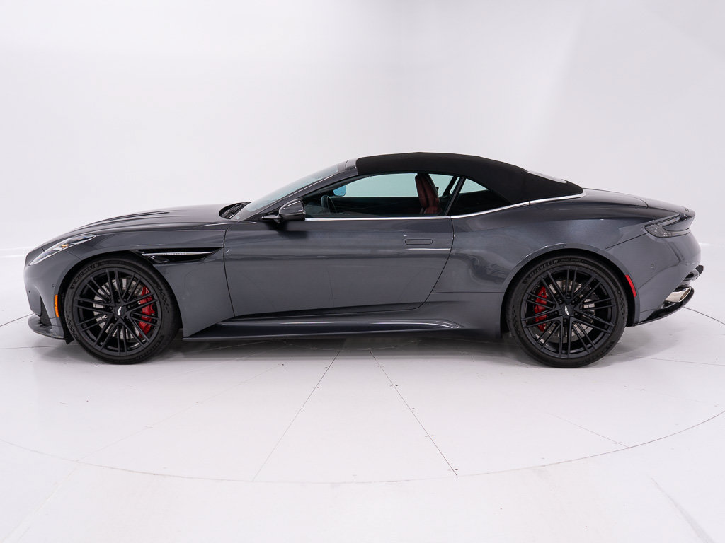 Used 2025 Aston Martin DB12 Convertible RWD image 11