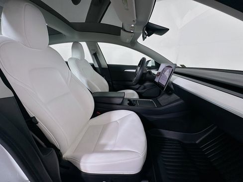 Used 2023 Tesla Model 3 Standard Range RWD image 32