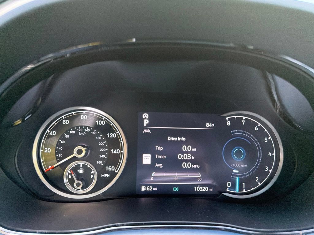 Used 2025 Genesis GV70 3.5T Sport AWD/4WD image 16