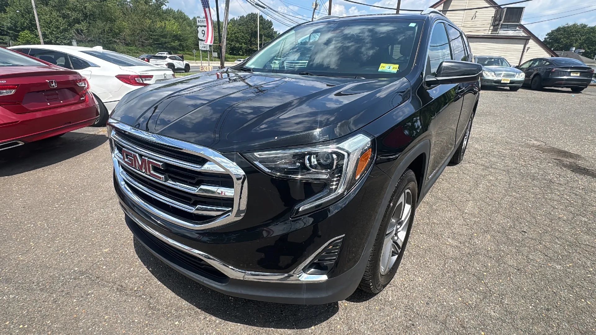 Used 2021 GMC Terrain SLT AWD/4WD image 1