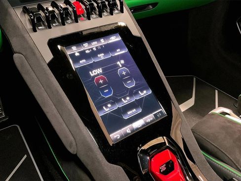 Used 2023 Lamborghini Huracan Tecnica image 33