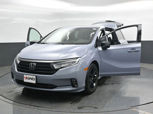 Used 2023 Honda Odyssey Sport image 49