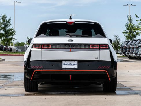 Used 2025 Hyundai Ioniq 5 N image 8