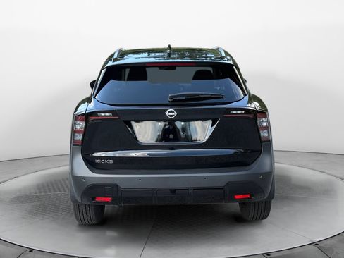 Certified 2026 Nissan Kicks SV w/ SV Premium Package FWD image 6