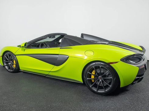 Used 2018 McLaren 570S Spider RWD image 15