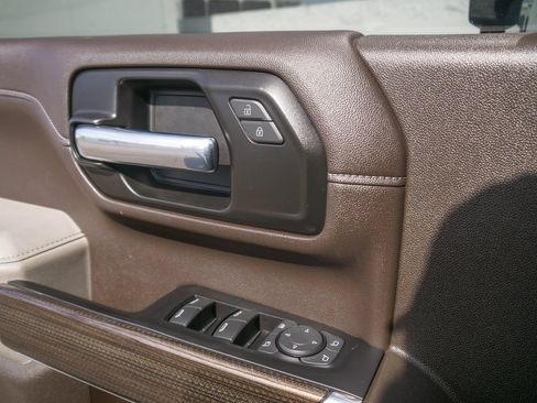 Used 2022 Chevrolet Silverado 3500 LT w/ Convenience Package AWD/4WD image 19
