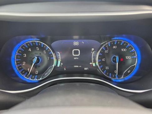 Used 2026 Chrysler Pacifica Select FWD image 15