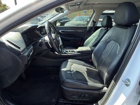 Used 2020 Hyundai Sonata Limited FWD image 12
