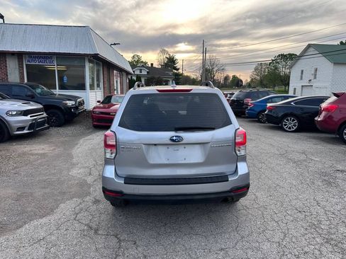 Used 2017 Subaru Forester 2.5i w/ Alloy Wheel Package AWD/4WD image 7
