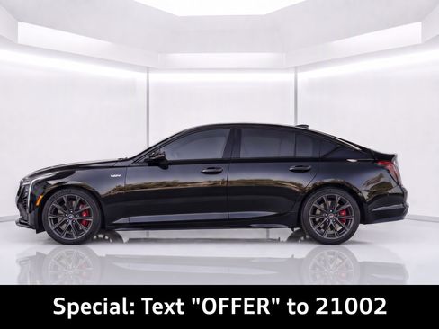 Used 2026 Cadillac CT5 V w/ Technology Package RWD image 6