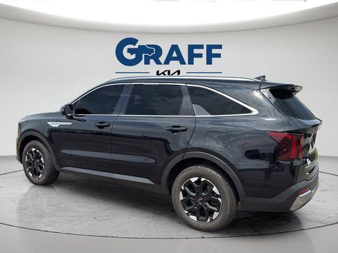 Used 2024 Kia Sorento S w/ Panoramic Sunroof Package AWD/4WD image 4
