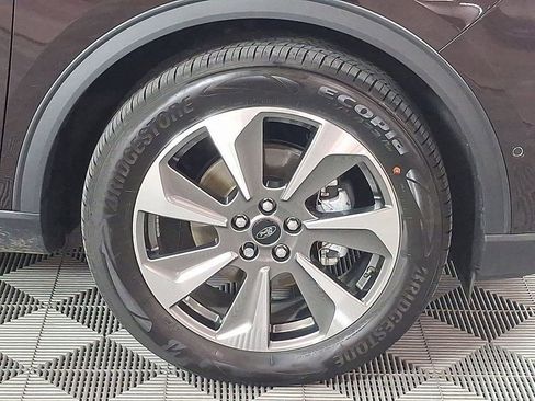 Used 2023 Ford Escape Platinum w/ Premium Technology Package image 12