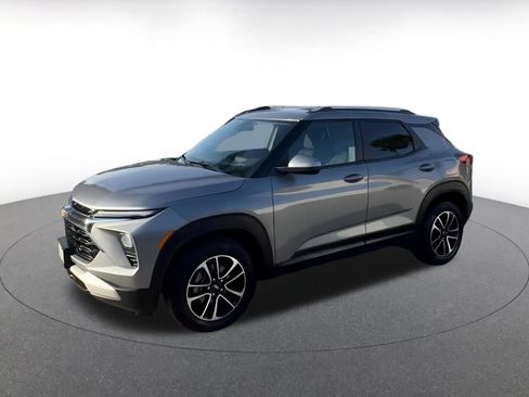 Used 2025 Chevrolet TrailBlazer LT image 8