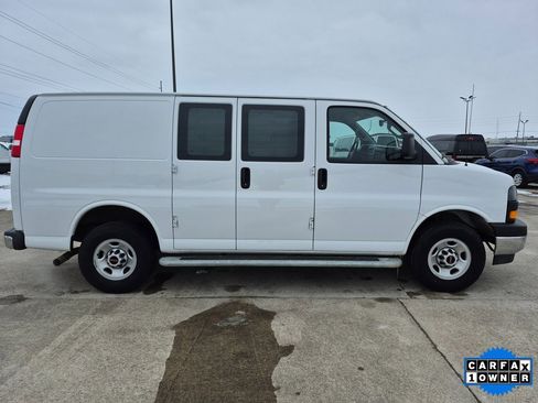 Used 2024 GMC Savana 2500 Work Van w/ Driver Convenience Package image 8