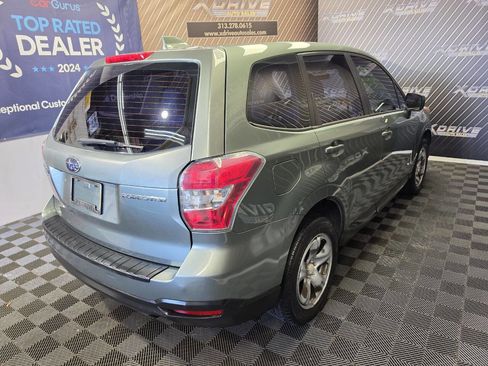 Used 2016 Subaru Forester 2.5i AWD/4WD image 6
