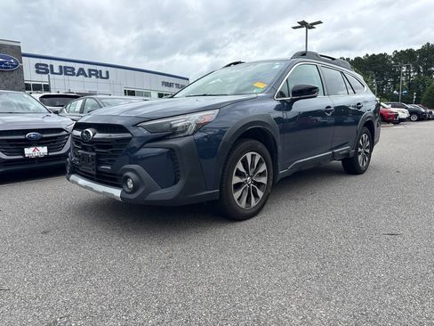 Used 2023 Subaru Outback Limited AWD/4WD image 2
