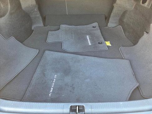 Used 2019 Toyota Camry LE image 6