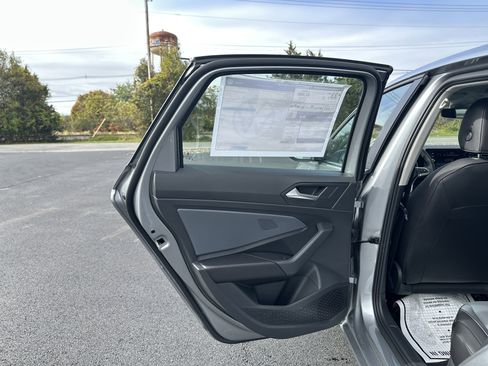 New 2025 Volkswagen Jetta SE image 27