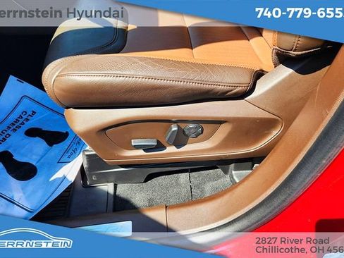Used 2022 Ford Explorer King Ranch w/ Premium Technology Package AWD/4WD image 17