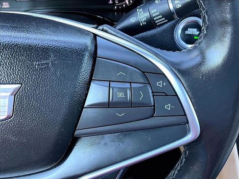 Used 2018 Cadillac XT5 Luxury w/ Driver Awareness Package image 21