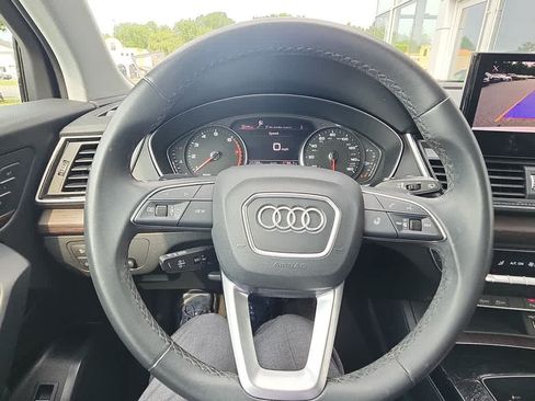 Used 2023 Audi Q5 2.0T Premium w/ Convenience Package AWD/4WD image 24