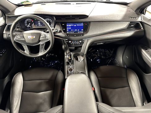 Used 2021 Cadillac XT5 Premium Luxury AWD/4WD image 4
