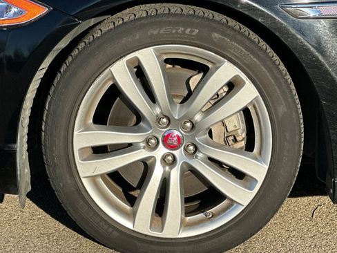 Used 2015 Jaguar XJ L Portfolio image 46