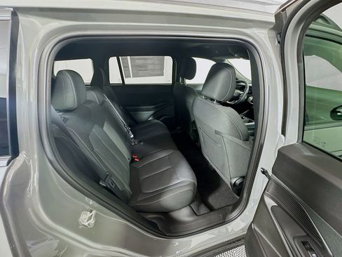 New 2026 Jeep Cherokee Laredo image 27