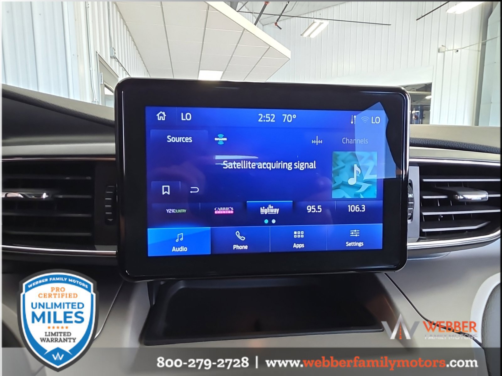 Used 2023 Ford Explorer XLT w/ Equipment Group 202A AWD/4WD image 26