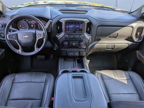 Used 2020 Chevrolet Silverado 1500 High Country image 32
