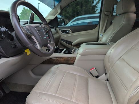 Used 2015 GMC Yukon Denali w/ Touring Package RWD image 7