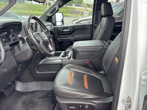 Used 2023 GMC Sierra 2500 AT4 w/ AT4 Premium Plus Package AWD/4WD image 17