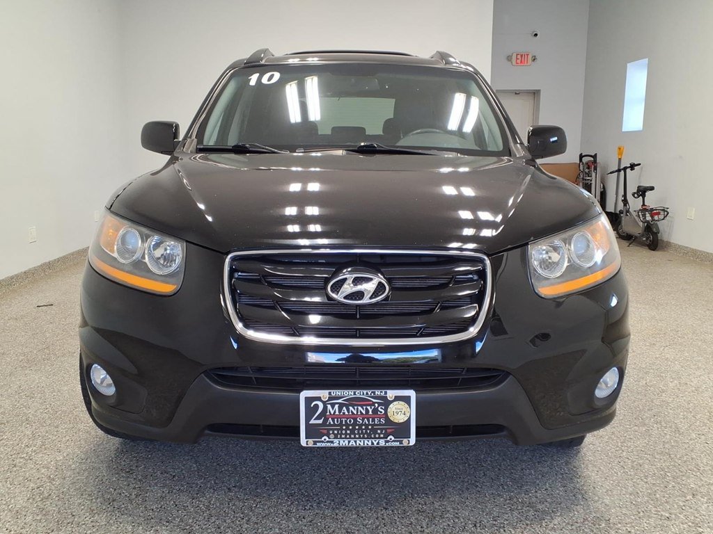 Used 2010 Hyundai Santa Fe AWD SE image 2