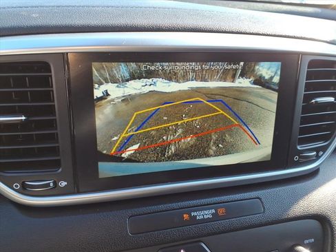 Used 2021 Kia Sportage LX image 17