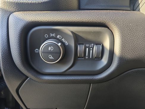 Used 2022 RAM 2500 Laramie AWD/4WD image 27