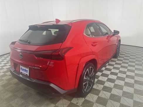 Used 2025 Lexus UX 300h AWD w/ Accessory Package (Z1) image 9