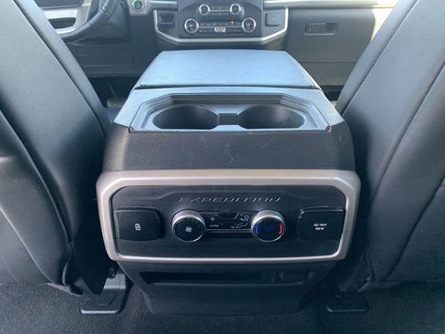 Used 2024 Ford Expedition Max XLT image 20