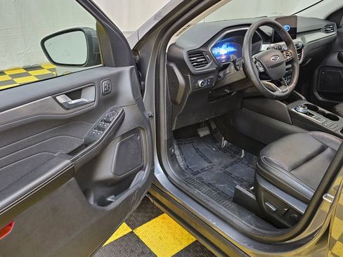 Used 2022 Ford Escape Titanium w/ Class II Trailer Tow Package AWD/4WD image 20