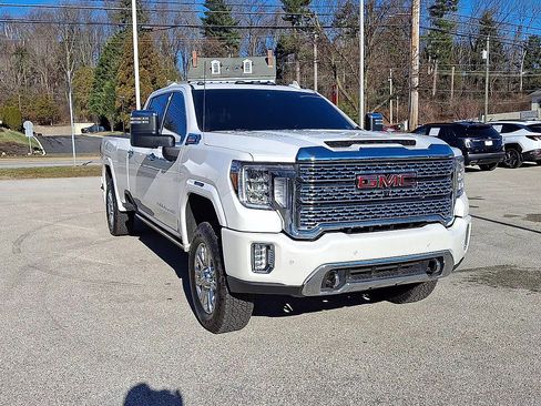 Certified 2022 GMC Sierra 3500 Denali image 3