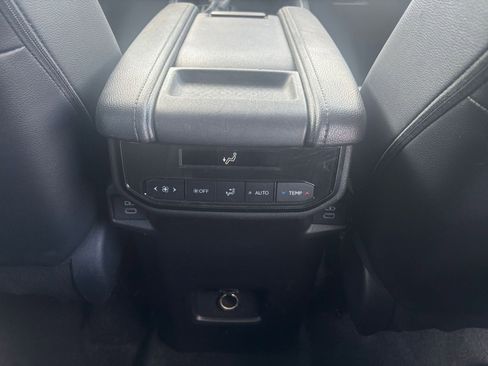Used 2025 Toyota Grand Highlander FWD image 23