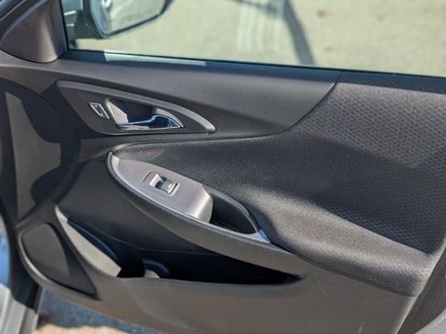 Used 2024 Chevrolet Malibu RS image 5